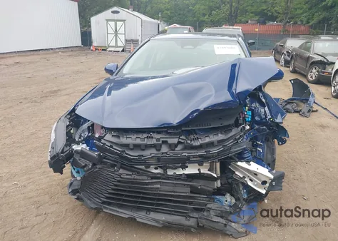 2025 Toyota Camry Le z USA, uszkodzony, nr VIN 4T1DAACK1SU051791